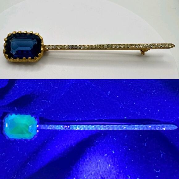 1950s vintage gold tone blue Uranium glass clear rhinestones scepter brooch pin - Picture 1 of 9
